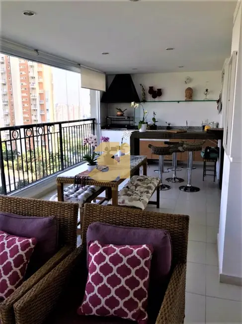Foto 3 de Apartamento com 4 quartos à venda, 247m2 em São Paulo - SP