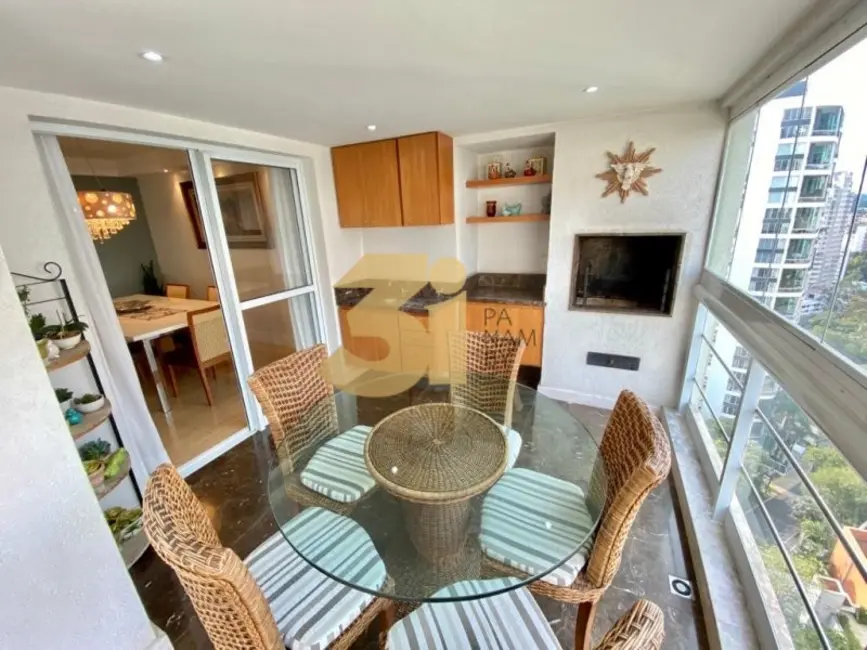 Foto 6 de Apartamento com 4 quartos à venda, 201m2 em São Paulo - SP