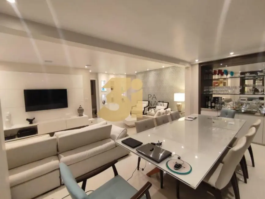 Foto 2 de Apartamento com 4 quartos à venda, 140m2 em São Paulo - SP