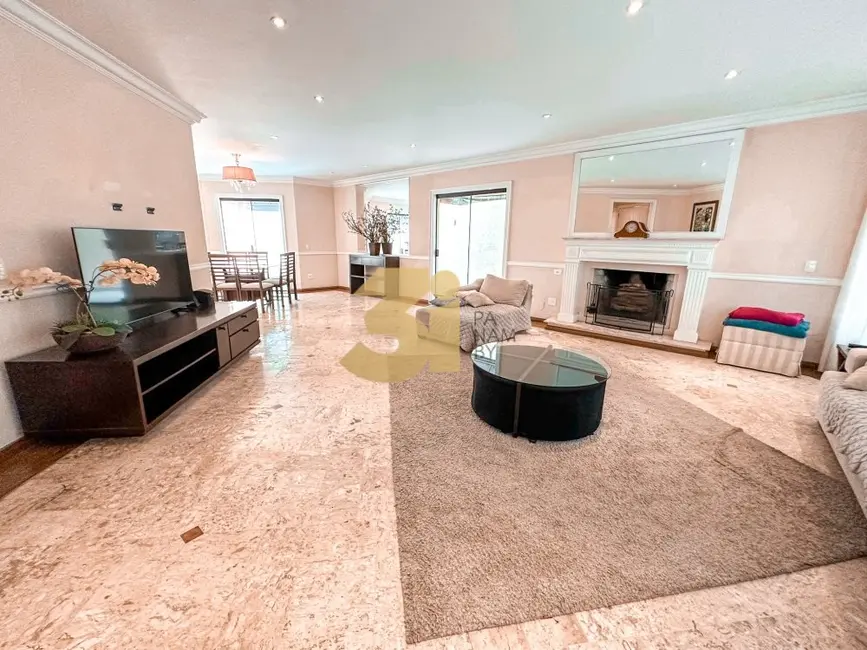 Foto 3 de Casa de Condomínio com 4 quartos à venda, 400m2 em Jardim Petrópolis, São Paulo - SP