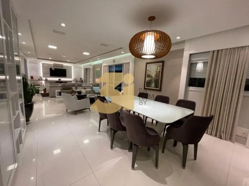 Foto 2 de Apartamento com 3 quartos à venda, 200m2 em São Paulo - SP