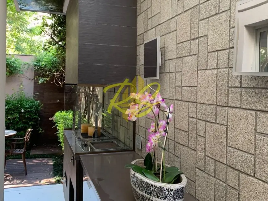 Foto 9 de Casa de Condomínio com 3 quartos à venda, 350m2 em Real Parque, São Paulo - SP