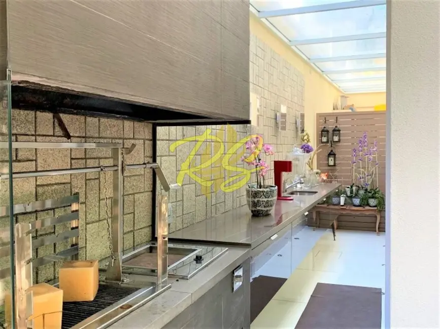 Foto 7 de Casa de Condomínio com 3 quartos à venda, 350m2 em Real Parque, São Paulo - SP