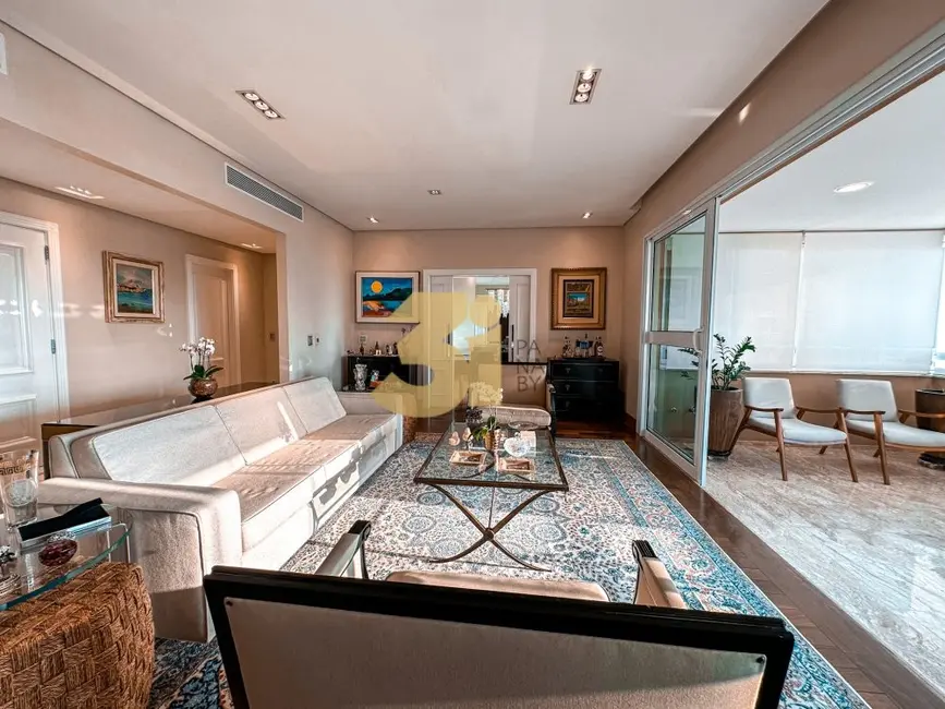 Apartamento com 3 quartos à venda, 264m2 em Pinheiros, São Paulo - SP - imagem 6 Foto 6 de Apartamento com 3 quartos à venda, 264m2 em Pinheiros, São Paulo - SP