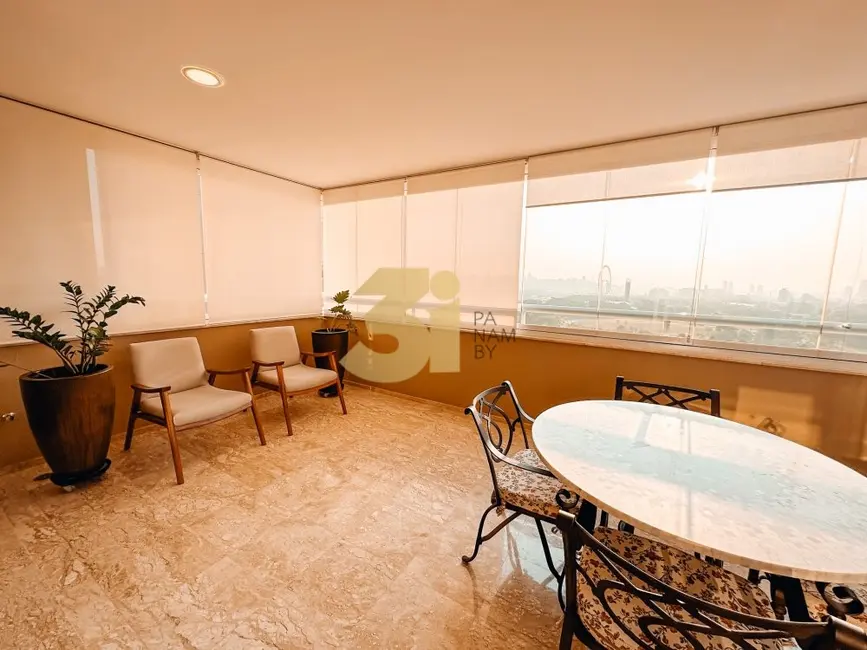 Apartamento com 3 quartos à venda, 264m2 em Pinheiros, São Paulo - SP - imagem 8 Foto 8 de Apartamento com 3 quartos à venda, 264m2 em Pinheiros, São Paulo - SP