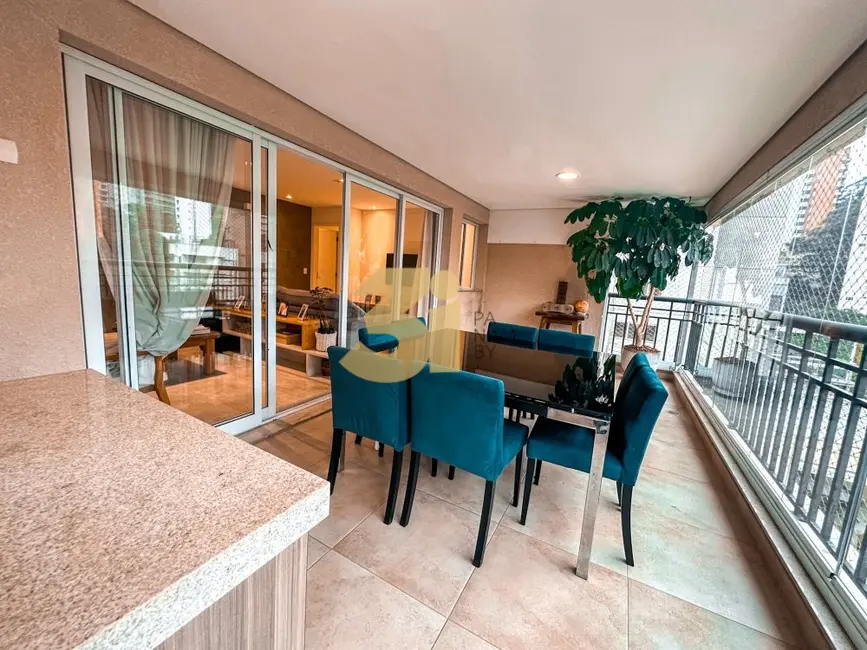 Apartamento com 3 quartos à venda, 140m2 em São Paulo - SP - imagem 3 Foto 3 de Apartamento com 3 quartos à venda, 140m2 em São Paulo - SP