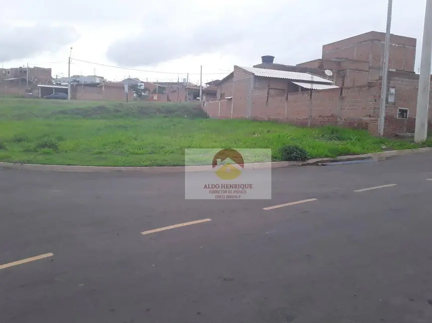 Foto 1 de Terreno / Lote à venda, 465m2 em Santa Terezinha, Piracicaba - SP