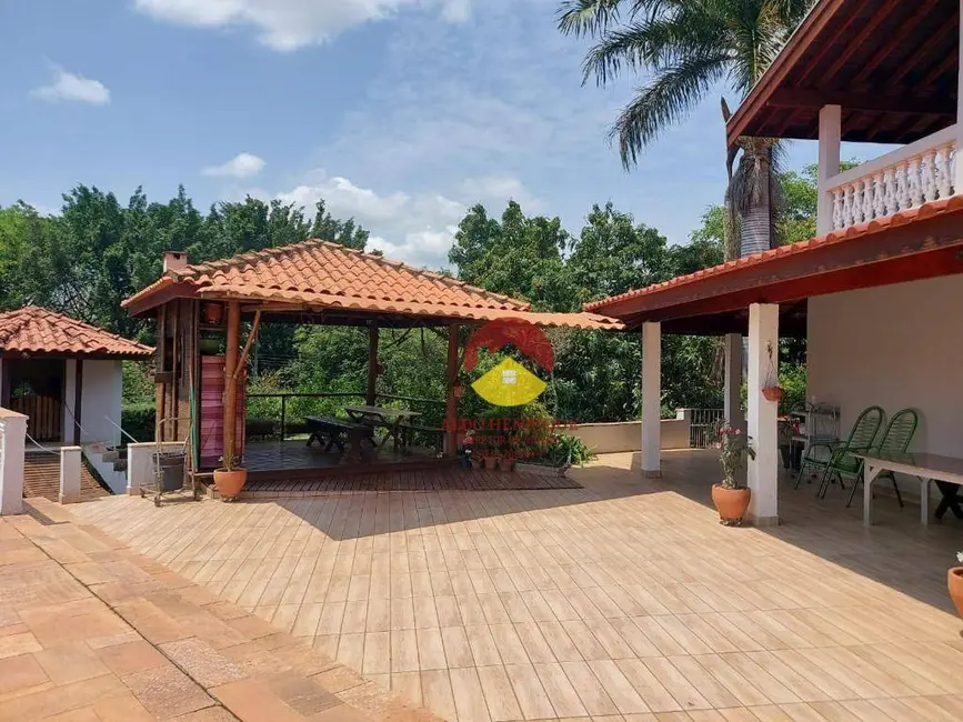 Foto 3 de Chácara com 5 quartos à venda, 2000m2 em Residencial Vale das Nogueiras, Americana - SP