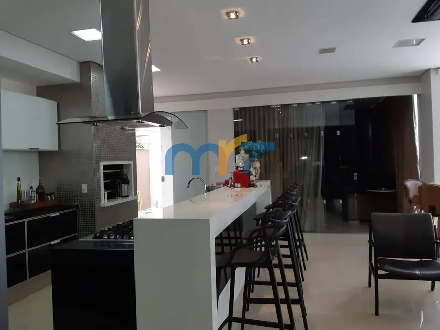 Foto 11 de Casa de Condomínio com 4 quartos à venda, 518m2 em Jardim Village do Cerrado, Rondonopolis - MT