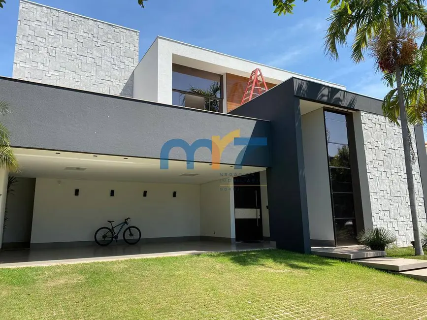 Foto 1 de Casa de Condomínio com 4 quartos à venda, 518m2 em Jardim Village do Cerrado, Rondonopolis - MT
