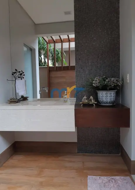 Foto 20 de Casa de Condomínio com 4 quartos à venda, 518m2 em Jardim Village do Cerrado, Rondonopolis - MT