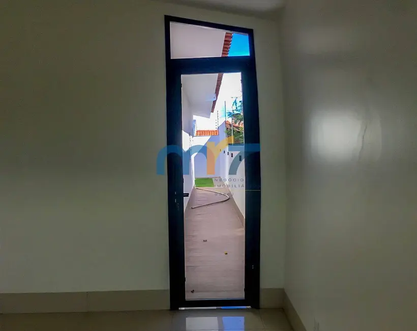 Casa com 3 quartos à venda, 170m2 em Rondonopolis - MT - imagem 5 Foto 5 de Casa com 3 quartos à venda, 170m2 em Rondonopolis - MT