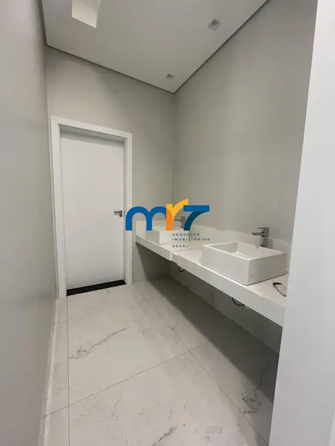 Casa com 3 quartos à venda, 400m2 em Rondonopolis - MT - imagem 4 Foto 4 de Casa com 3 quartos à venda, 400m2 em Rondonopolis - MT
