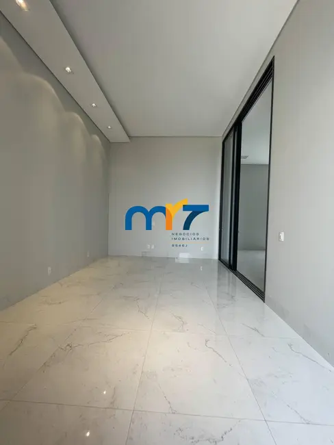 Casa com 3 quartos à venda, 400m2 em Rondonopolis - MT - imagem 5 Foto 5 de Casa com 3 quartos à venda, 400m2 em Rondonopolis - MT