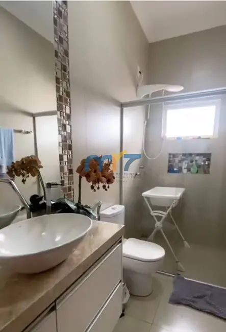 Casa com 3 quartos à venda, 450m2 em Setor Residencial Granville I, Rondonopolis - MT - imagem 4 Foto 4 de Casa com 3 quartos à venda, 450m2 em Setor Residencial Granville I, Rondonopolis - MT