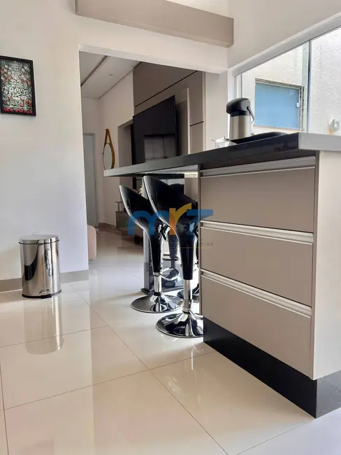 Casa com 2 quartos à venda, 200m2 em Setor Residencial Granville I, Rondonopolis - MT - imagem 8 Foto 8 de Casa com 2 quartos à venda, 200m2 em Setor Residencial Granville I, Rondonopolis - MT