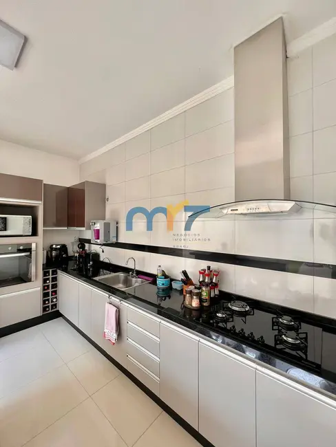 Casa com 2 quartos à venda, 200m2 em Setor Residencial Granville I, Rondonopolis - MT - imagem 3 Foto 3 de Casa com 2 quartos à venda, 200m2 em Setor Residencial Granville I, Rondonopolis - MT