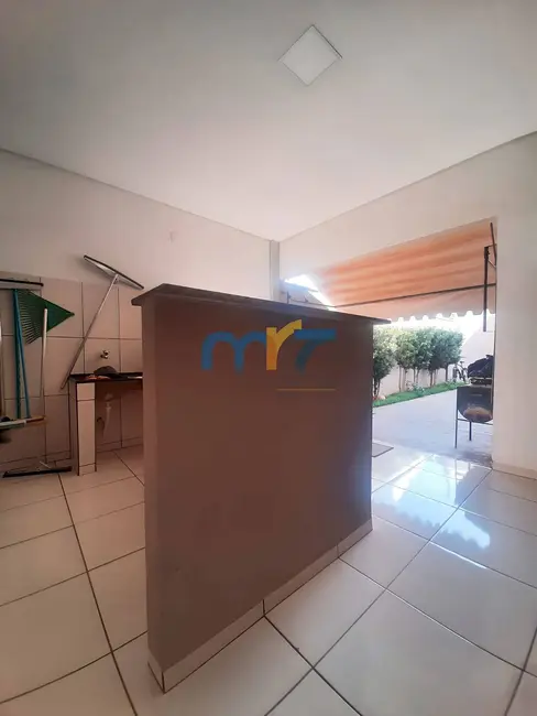 Casa com 2 quartos à venda, 300m2 em Parque Sagrada Família, Rondonopolis - MT - imagem 4 Foto 4 de Casa com 2 quartos à venda, 300m2 em Parque Sagrada Família, Rondonopolis - MT