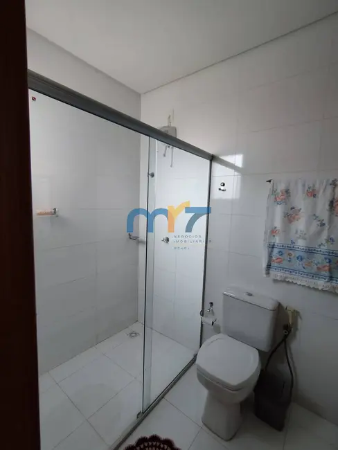 Foto 6 de Apartamento com 3 quartos à venda, 189m2 em Vila Birigui, Rondonopolis - MT