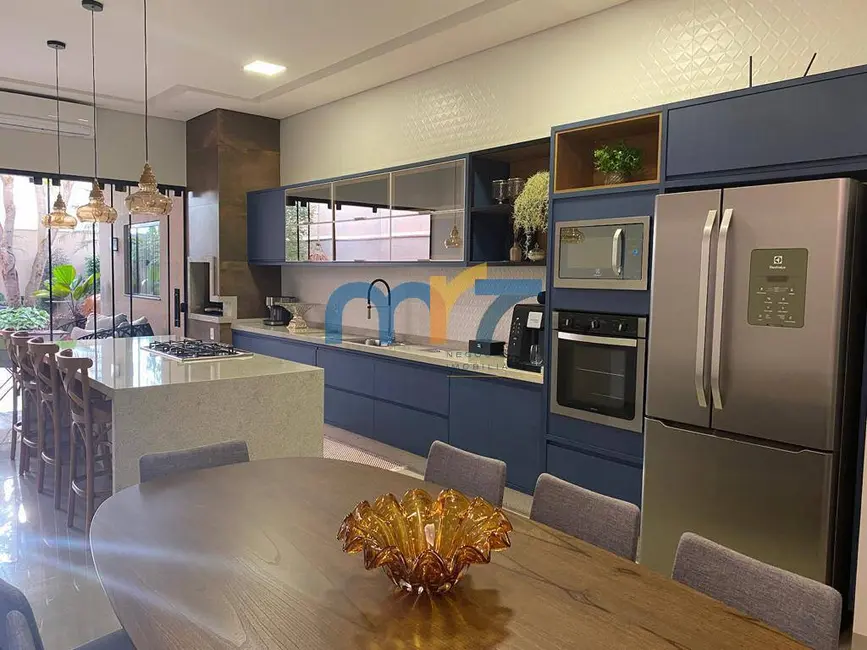 Foto 5 de Casa com 3 quartos à venda, 300m2 em Setor Residencial Granville I, Rondonopolis - MT