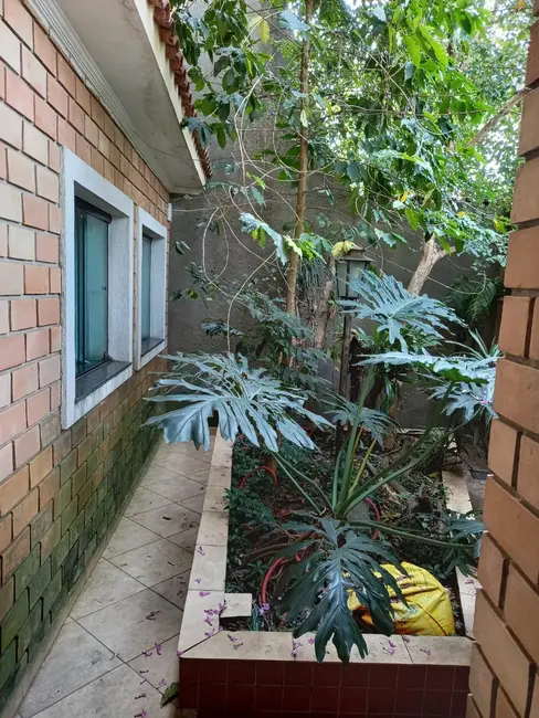 Foto 6 de Casa com 3 quartos à venda, 320m2 em Vila Araguaia, São Paulo - SP