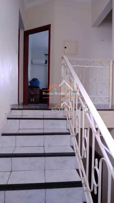 Casa com 3 quartos à venda, 252m2 em Parque São Matheus, Presidente Prudente - SP - imagem 8 Foto 8 de Casa com 3 quartos à venda, 252m2 em Parque São Matheus, Presidente Prudente - SP