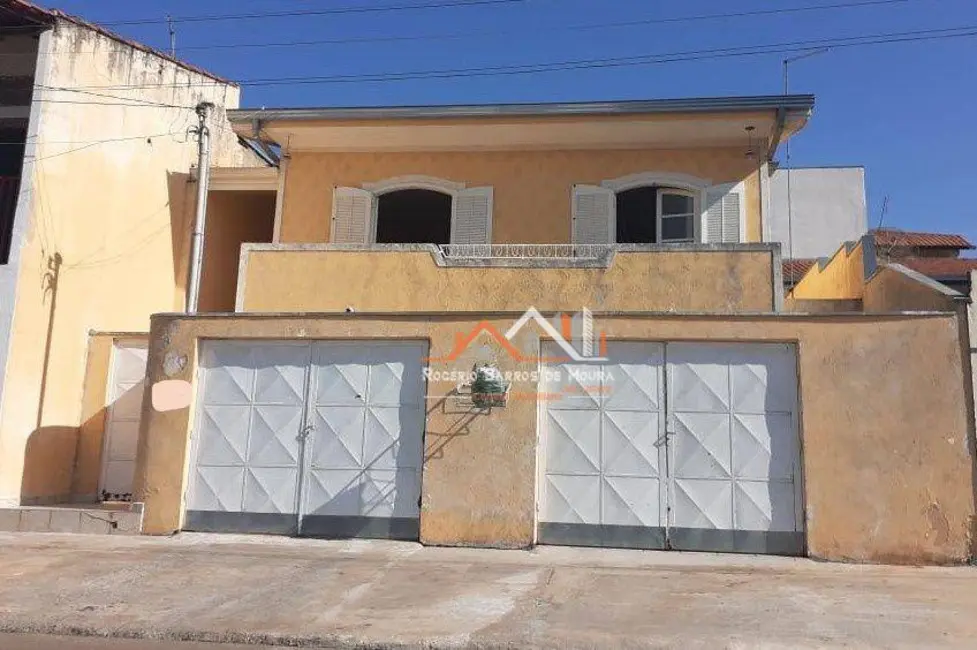 Foto 2 de Casa com 2 quartos à venda, 250m2 em Vila Nastri, Itapetininga - SP