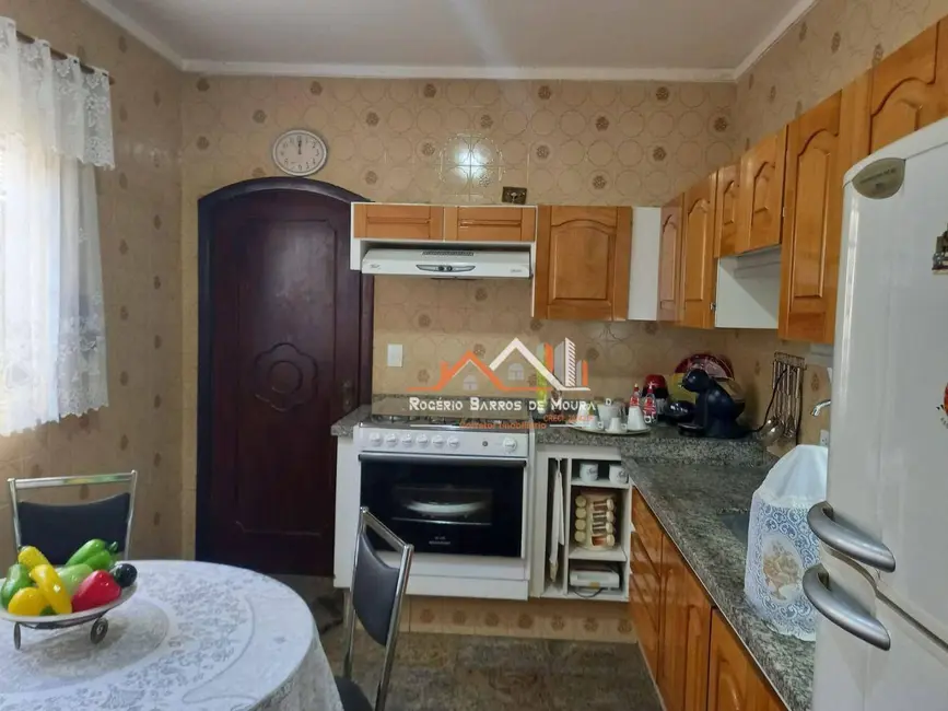 Casa com 5 quartos à venda, 484m2 em Jardim Aviação, Presidente Prudente - SP - imagem 8 Foto 8 de Casa com 5 quartos à venda, 484m2 em Jardim Aviação, Presidente Prudente - SP