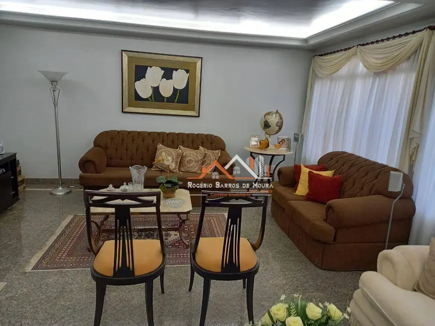 Casa com 5 quartos à venda, 484m2 em Jardim Aviação, Presidente Prudente - SP - imagem 5 Foto 5 de Casa com 5 quartos à venda, 484m2 em Jardim Aviação, Presidente Prudente - SP