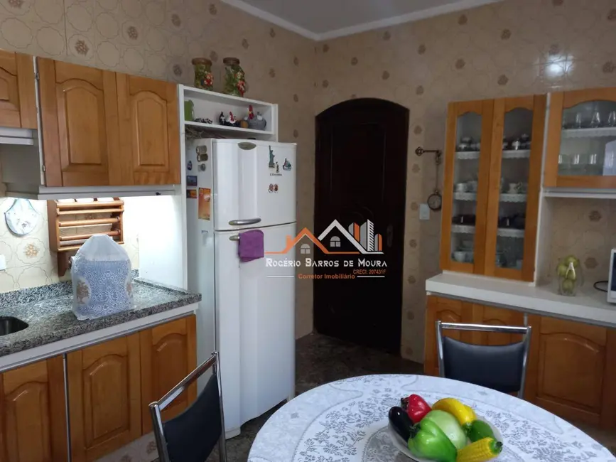 Casa com 5 quartos à venda, 484m2 em Jardim Aviação, Presidente Prudente - SP - imagem 7 Foto 7 de Casa com 5 quartos à venda, 484m2 em Jardim Aviação, Presidente Prudente - SP