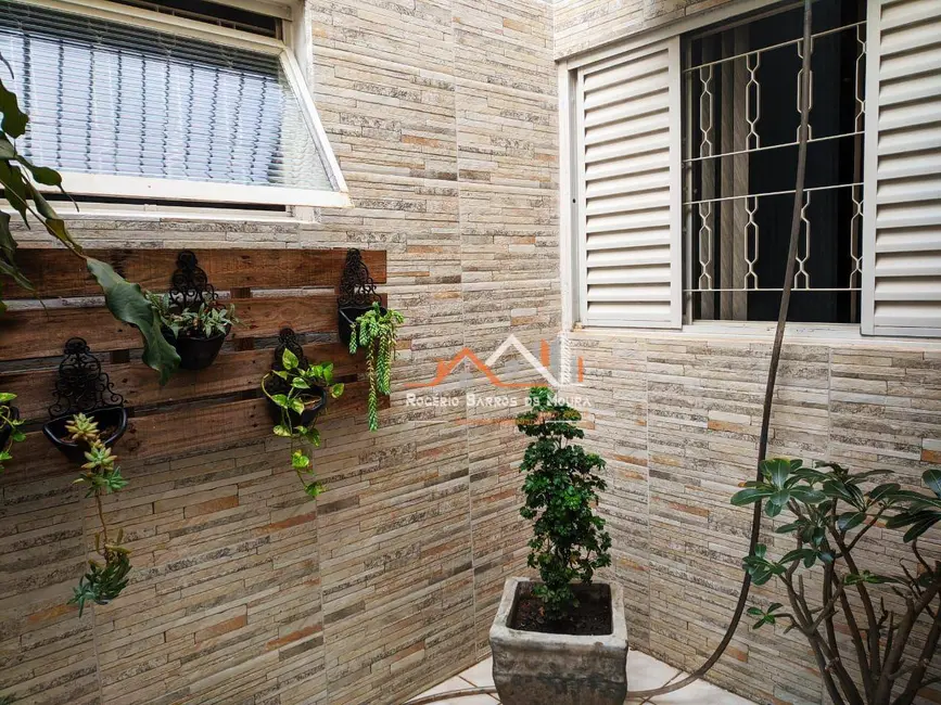 Foto 3 de Casa com 3 quartos à venda, 173m2 em Conjunto Habitacional Ana Jacinta, Presidente Prudente - SP