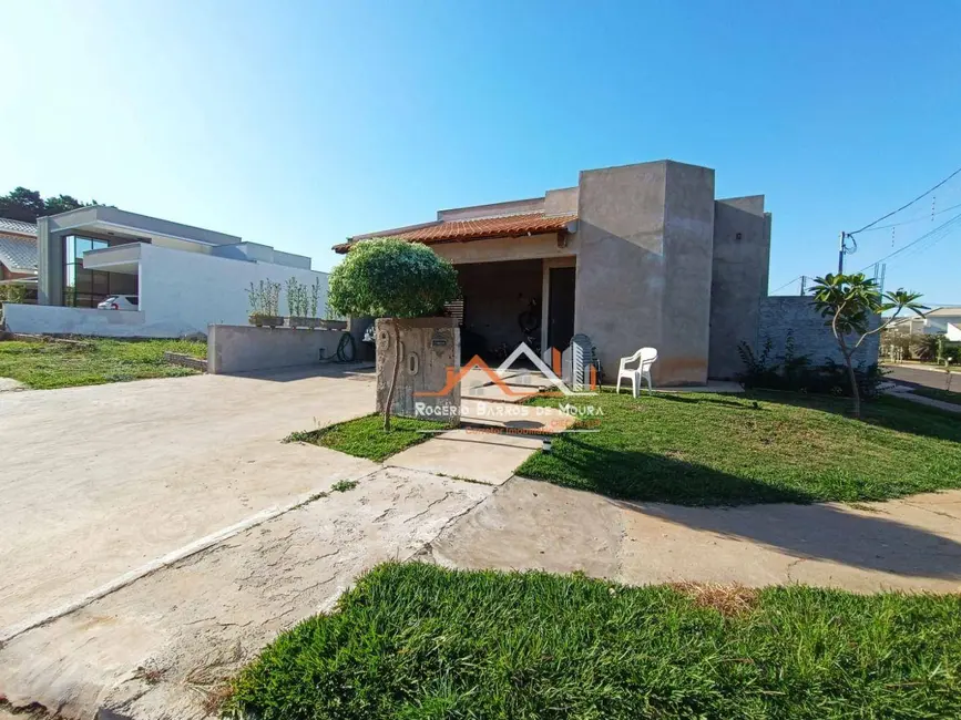 Foto 1 de Casa de Condomínio com 3 quartos à venda, 373m2 em Alvares Machado - SP