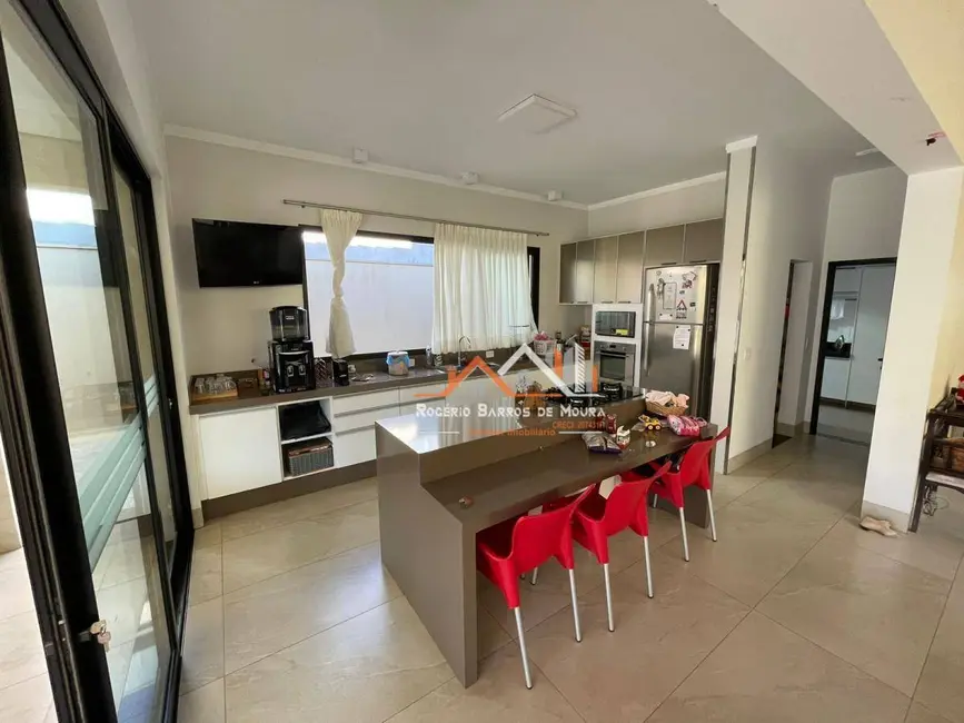 Foto 4 de Casa de Condomínio com 3 quartos à venda, 1000m2 em Alvares Machado - SP