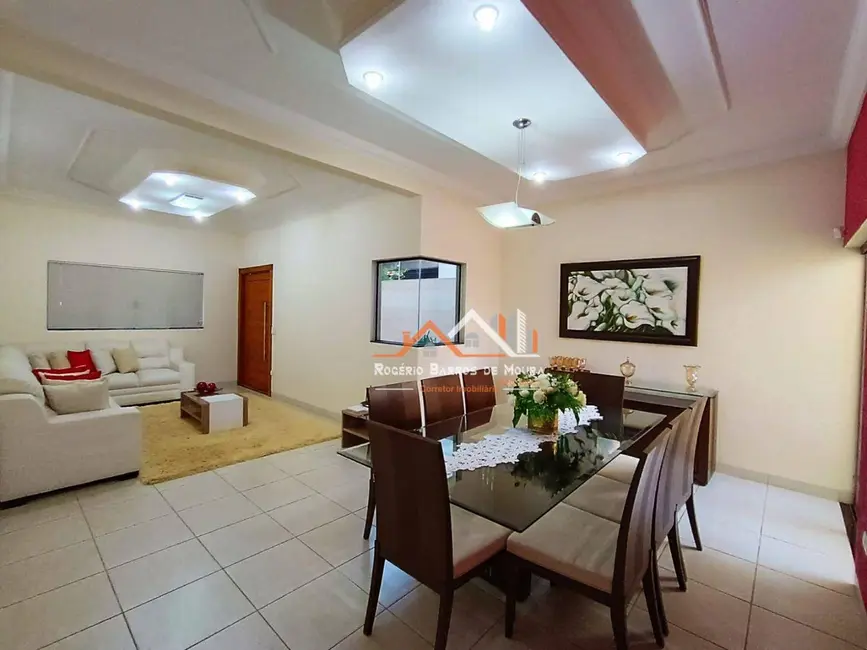 Foto 4 de Casa com 3 quartos à venda, 350m2 em Jardim Bongiovani, Presidente Prudente - SP