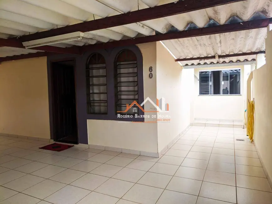 Foto 2 de Casa com 3 quartos à venda, 200m2 em Jardim Jequitibá, Presidente Prudente - SP