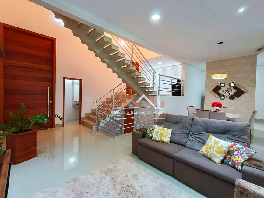Foto 1 de Casa com 3 quartos à venda, 252m2 em Jardim Maracanã, Presidente Prudente - SP