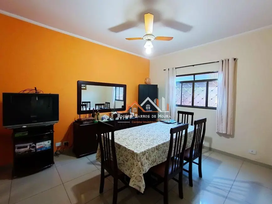 Foto 6 de Casa com 3 quartos à venda, 252m2 em Jardim Itaipu, Presidente Prudente - SP