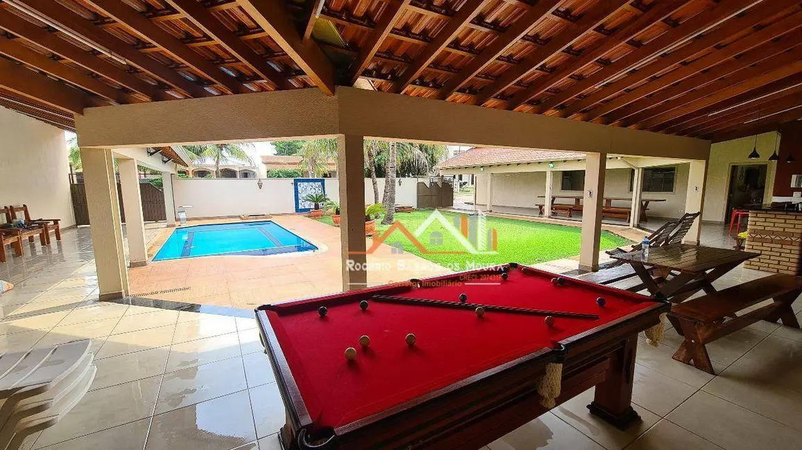 Foto 3 de Casa de Condomínio com 3 quartos à venda, 961m2 em Santo Inacio - PR