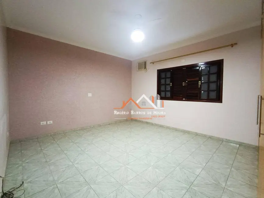 Foto 9 de Casa com 3 quartos à venda, 252m2 em Parque São Matheus, Presidente Prudente - SP