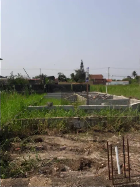 Foto 1 de Terreno / Lote à venda, 350m2 em Peruibe - SP