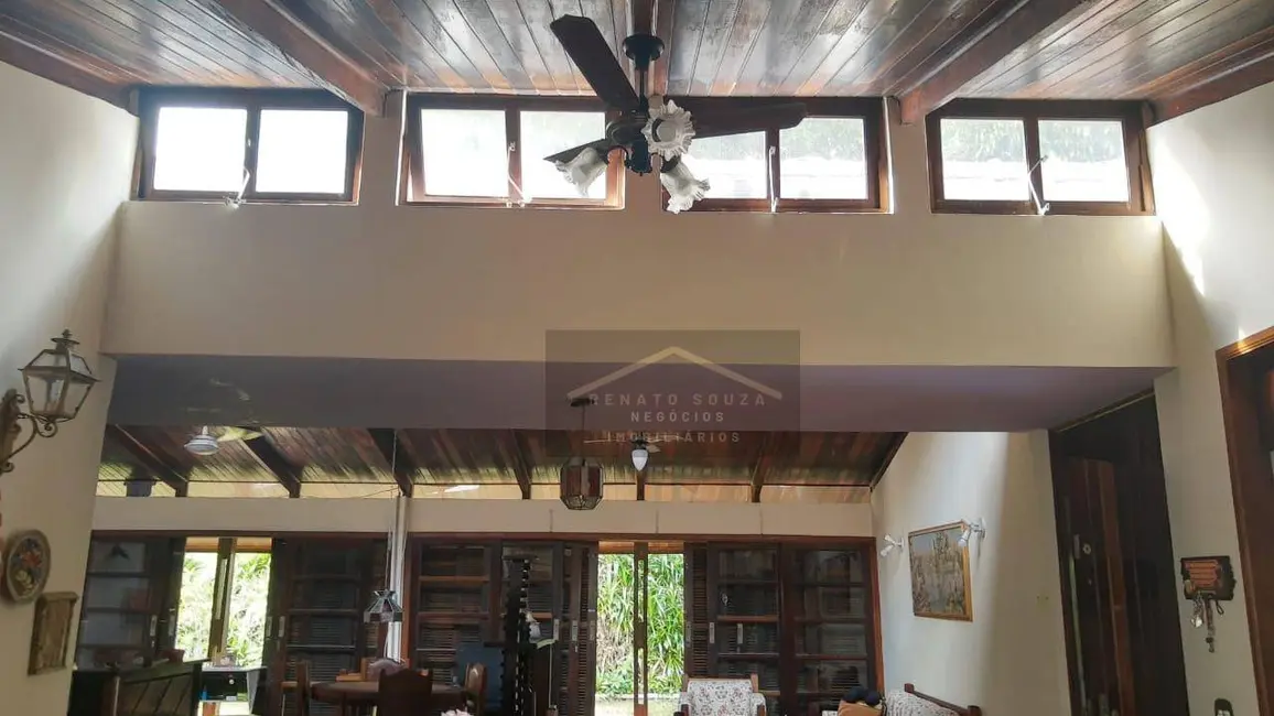 Casa com 3 quartos à venda, 544m2 em Peruibe - SP - imagem 5 Foto 5 de Casa com 3 quartos à venda, 544m2 em Peruibe - SP