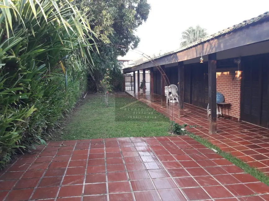 Casa com 3 quartos à venda, 544m2 em Peruibe - SP - imagem 1 Foto 1 de Casa com 3 quartos à venda, 544m2 em Peruibe - SP
