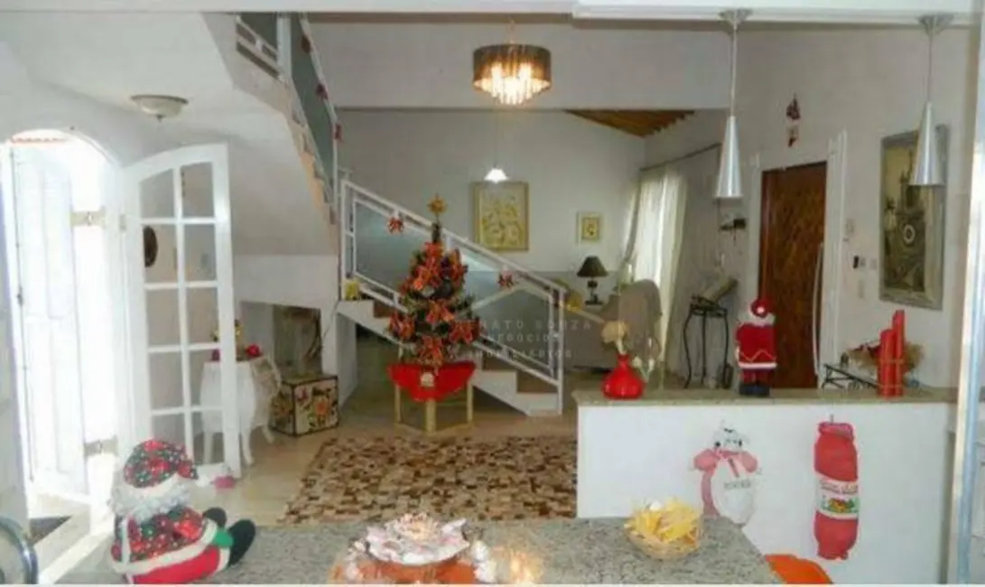 Foto 7 de Sobrado com 3 quartos à venda, 250m2 em Peruibe - SP