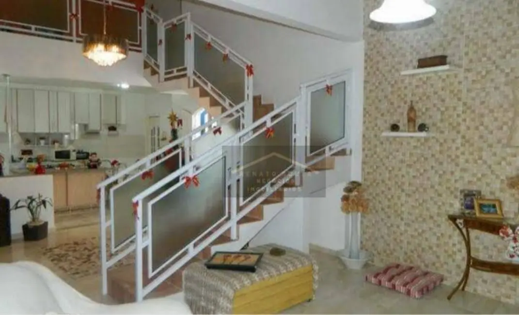 Foto 9 de Sobrado com 3 quartos à venda, 250m2 em Peruibe - SP