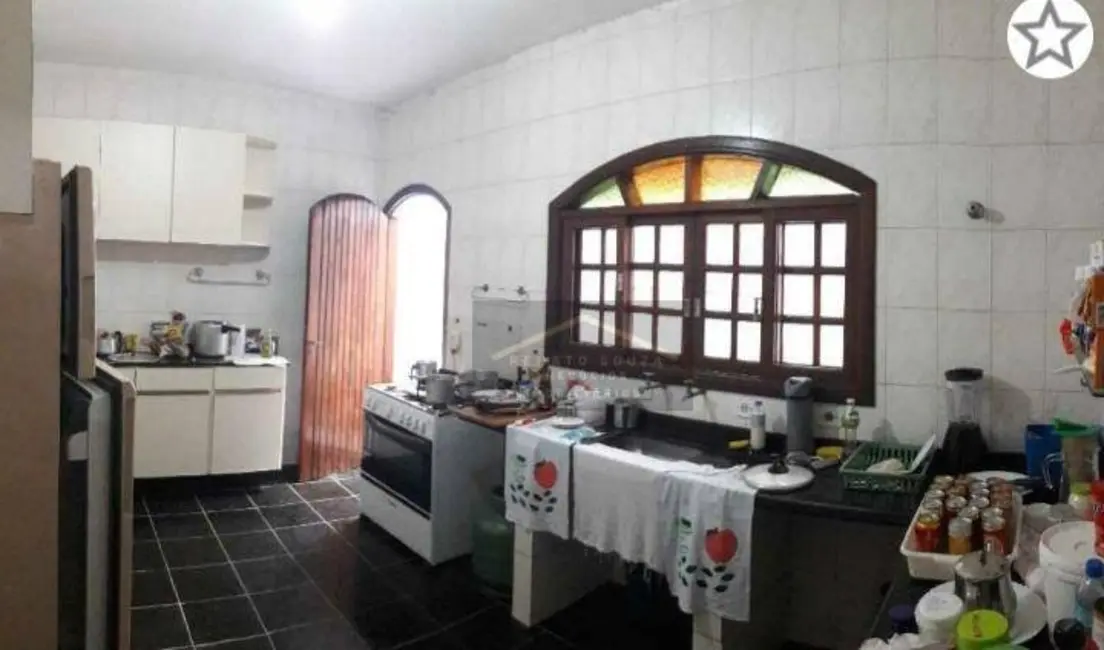 Casa com 3 quartos à venda, 376m2 em Peruibe - SP - imagem 8 Foto 8 de Casa com 3 quartos à venda, 376m2 em Peruibe - SP