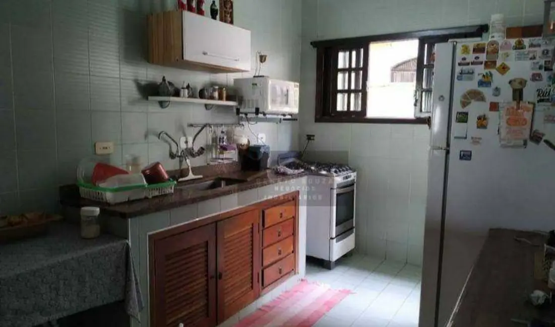 Casa com 3 quartos à venda, 562m2 em Peruibe - SP - imagem 7 Foto 7 de Casa com 3 quartos à venda, 562m2 em Peruibe - SP