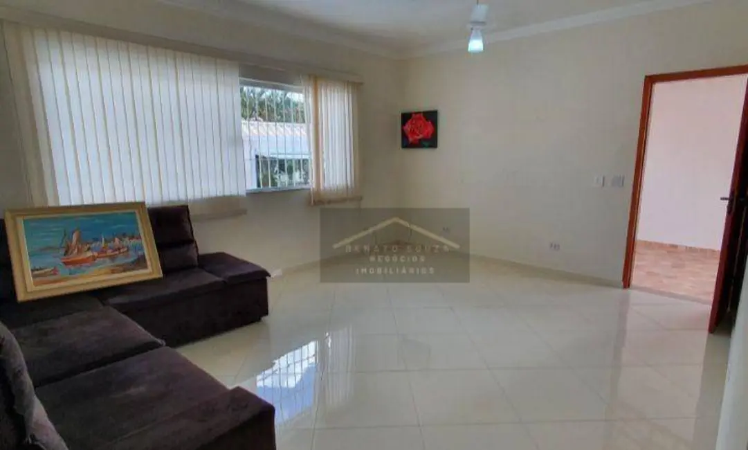 Casa com 3 quartos à venda, 250m2 em Peruibe - SP - imagem 5 Foto 5 de Casa com 3 quartos à venda, 250m2 em Peruibe - SP