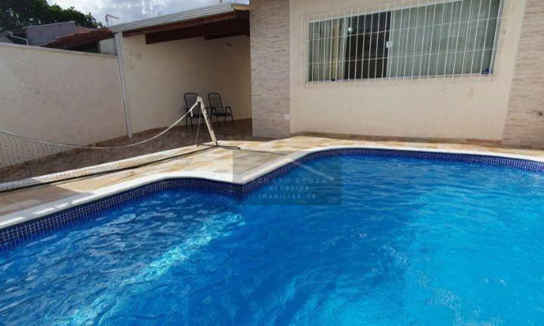 Casa com 3 quartos à venda, 250m2 em Peruibe - SP - imagem 4 Foto 4 de Casa com 3 quartos à venda, 250m2 em Peruibe - SP