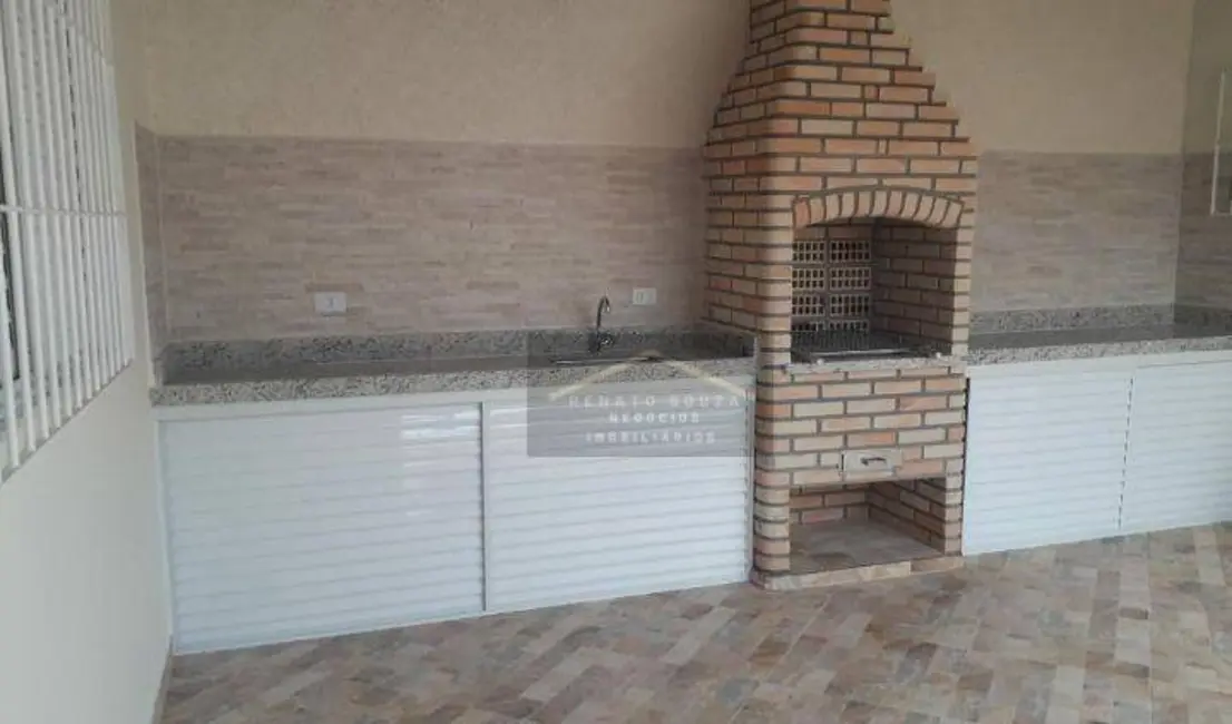 Casa com 3 quartos à venda, 250m2 em Peruibe - SP - imagem 6 Foto 6 de Casa com 3 quartos à venda, 250m2 em Peruibe - SP