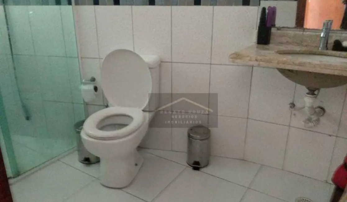 Casa com 3 quartos à venda, 250m2 em Peruibe - SP - imagem 8 Foto 8 de Casa com 3 quartos à venda, 250m2 em Peruibe - SP